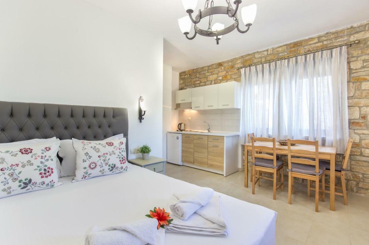 Pietra E Mare Apartment Skala Potamia  Bagian luar foto